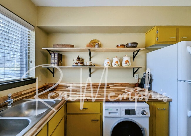 Building Photo - 1607 Forest Ave