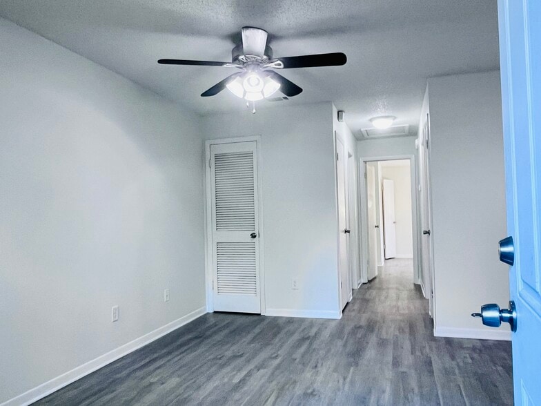 Building Photo - 8202 N MARKS ST