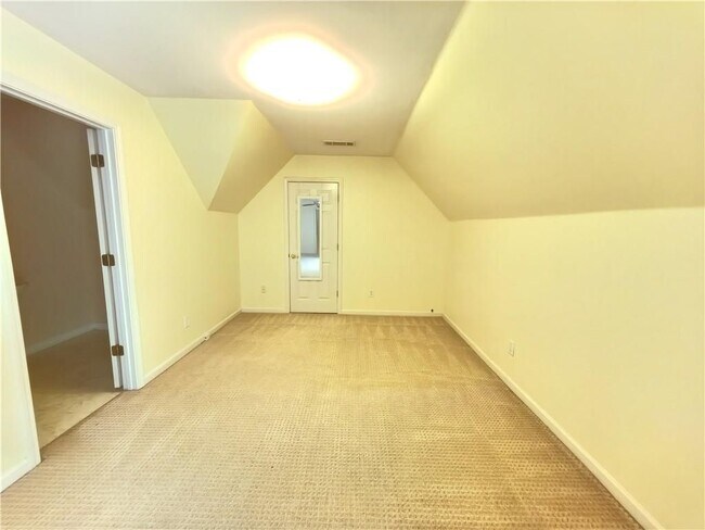 Building Photo - 4009 Treemont Ln