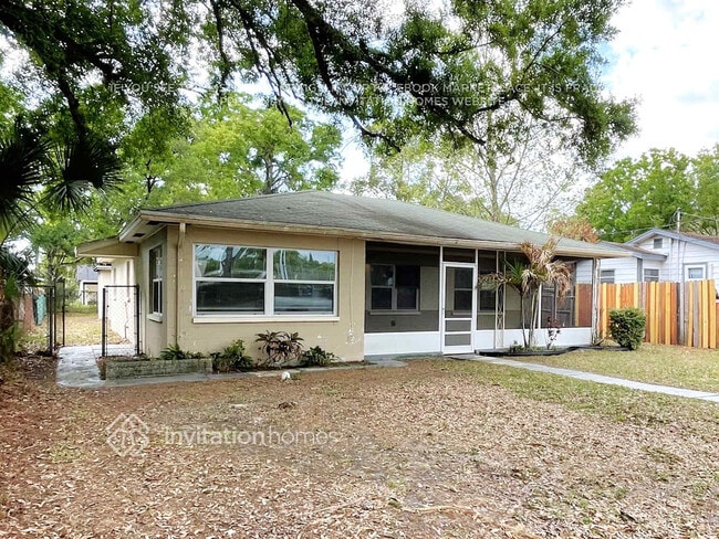 Building Photo - 3704 N Clearfield Ave