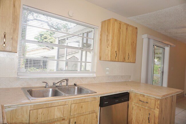 Building Photo - Southwest Winter Haven