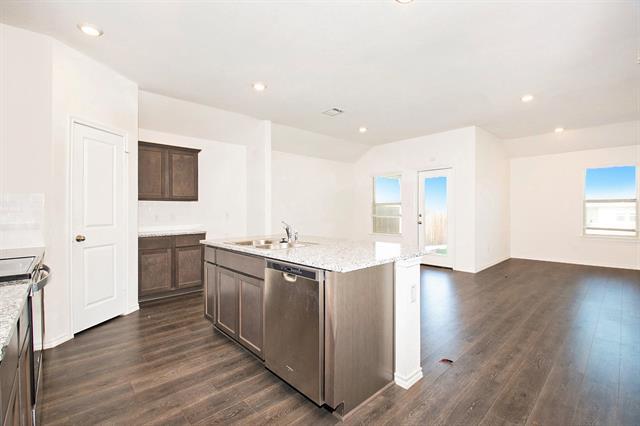 Building Photo - 941 Fueller Dr