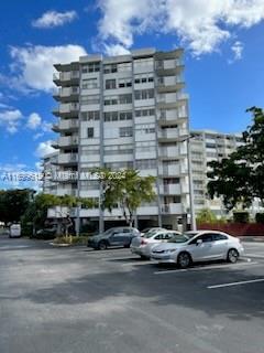 Building Photo - 1300 NE Miami Gardens Dr