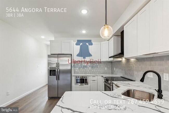 Building Photo - 5644 Angora Terrace