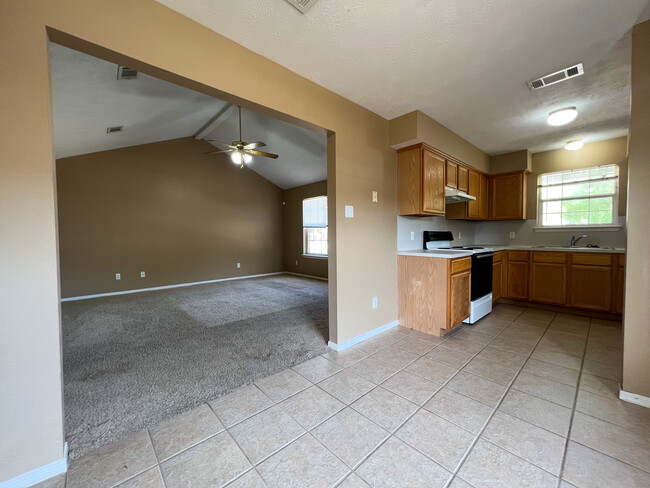 Building Photo - 2410 Brittain Ct