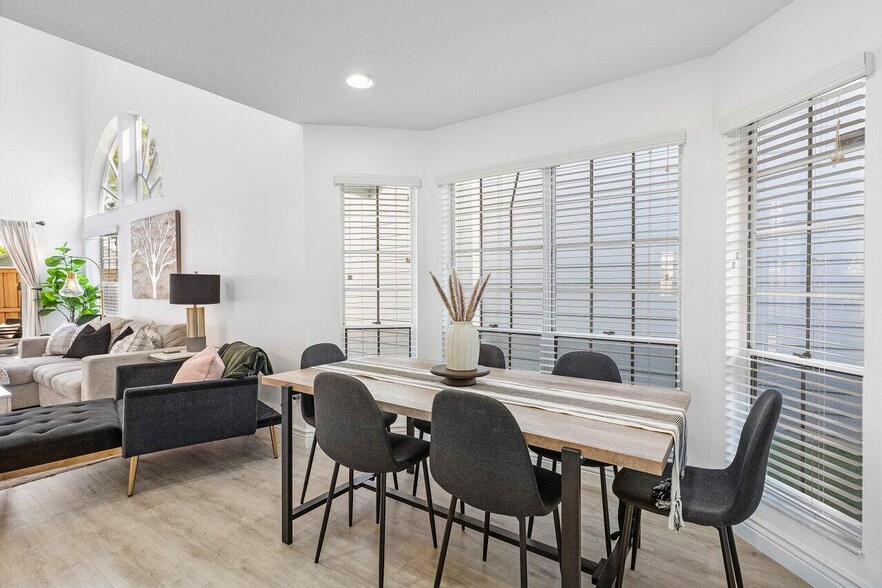 Building Photo - 5120 Coronado Rdg