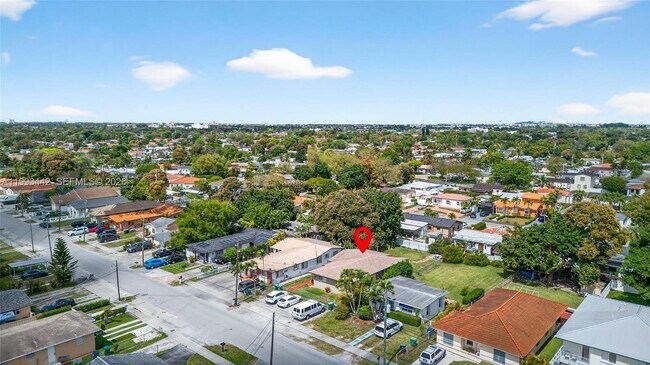 Building Photo - 7261 SW 21st St