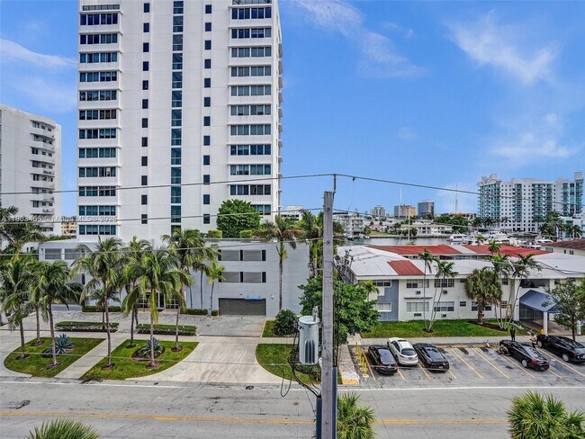 Building Photo - 7928 West Dr