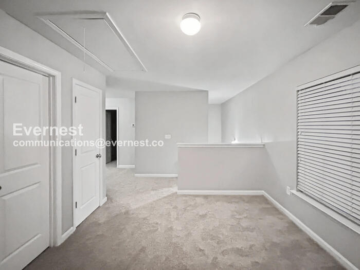 Building Photo - 3628 Hampshire Park Way