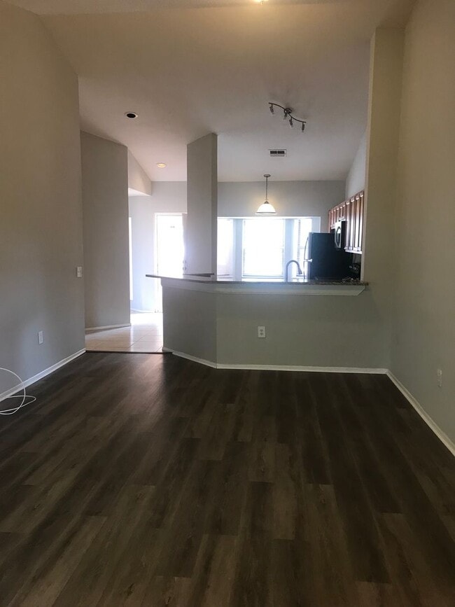 Building Photo - 7709SBD(50)