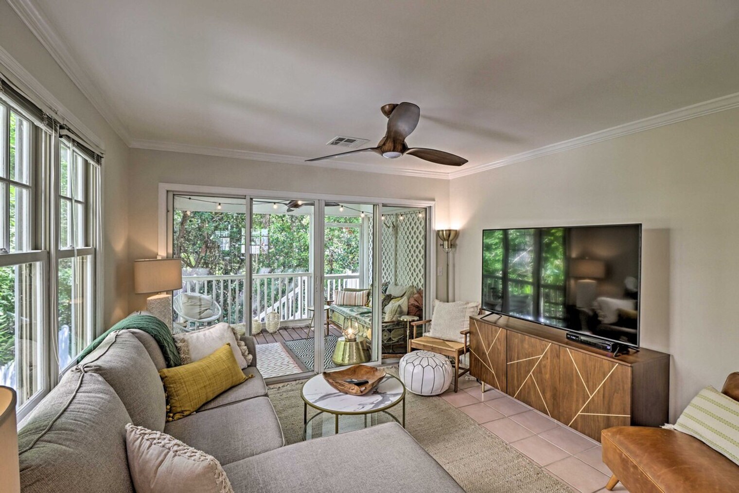 Building Photo - 169 Golf Club Dr