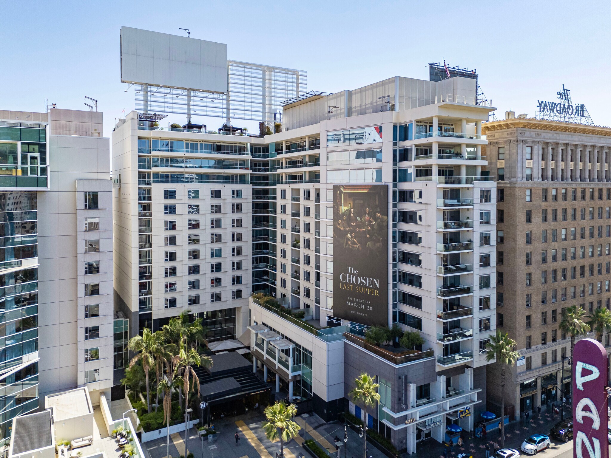 Building Photo - 6250 Hollywood Blvd