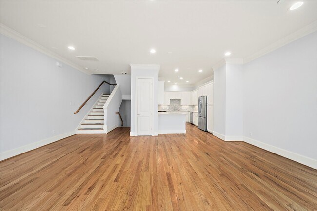 Building Photo - 4031 Bellefontaine