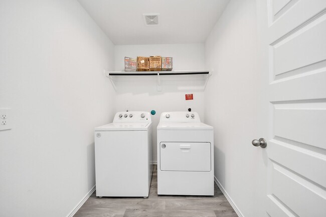 Building Photo - 1310 Bison View Ln