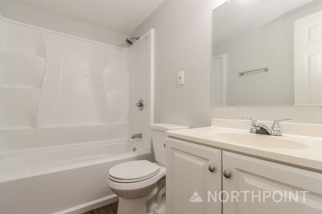 Building Photo - 3 BR/1.5BA | Newly Renovated Single Family Home |  Tropical Landscaping | In St Peterburg!