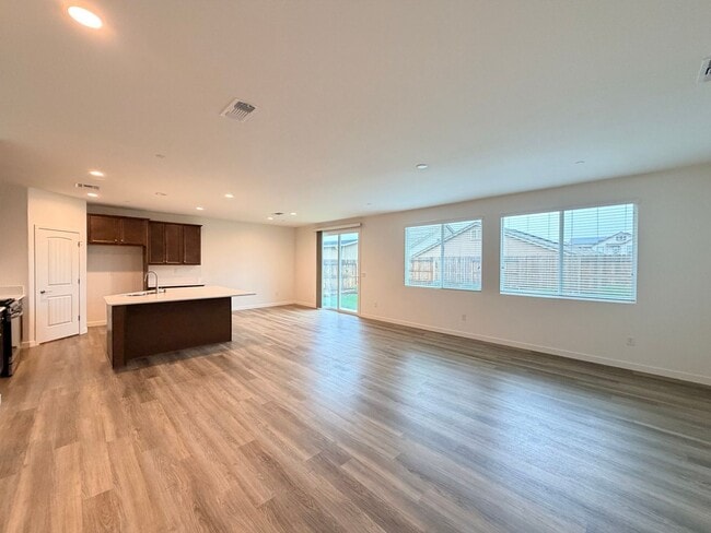 Building Photo - 1858 Morro Ct