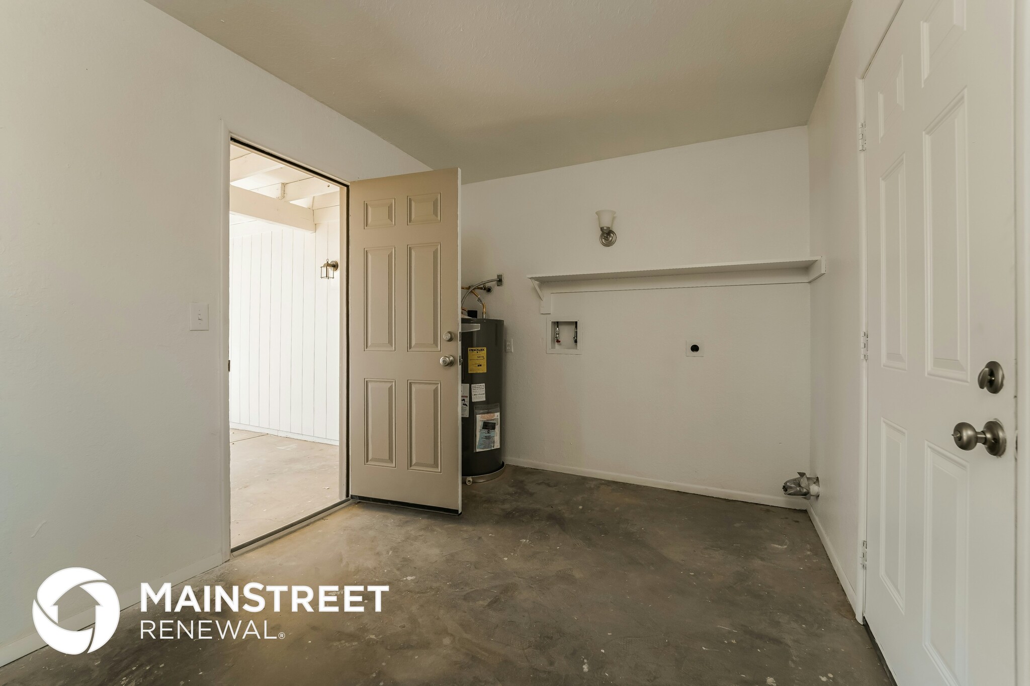 Building Photo - 3627 S Santee Ave