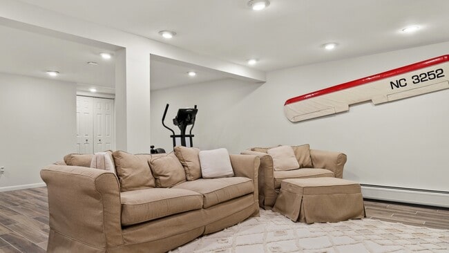 Building Photo - 14 Glendale Rd