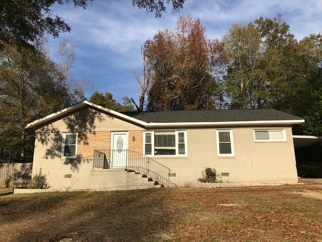 Building Photo - **ON HOLD**3 Bedroom / 2 Bathroom Home for Rent in Columbus, GA***