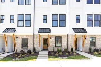 Building Photo - 320 S Turner Ave