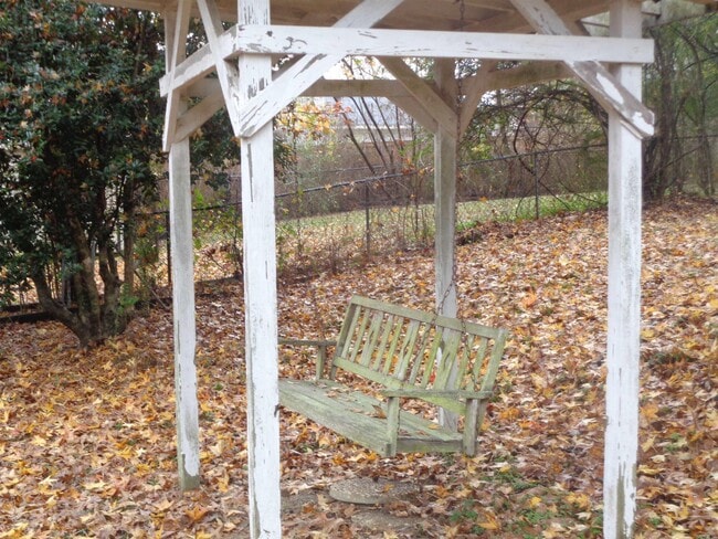 Building Photo - 9209 Clover Hl Rd