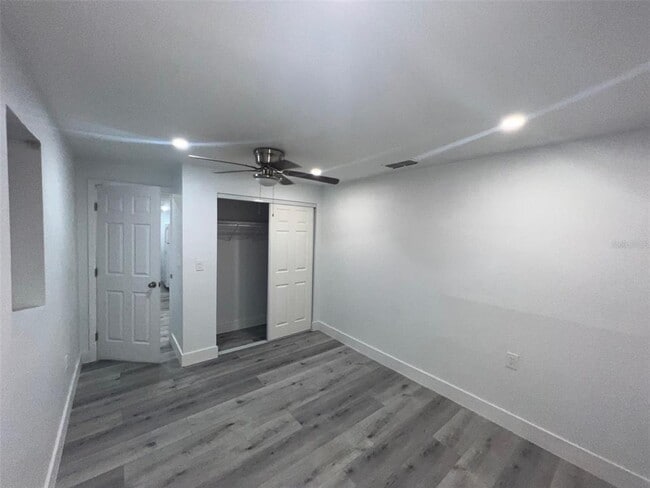 Building Photo - 6439 Willow Wood Ln