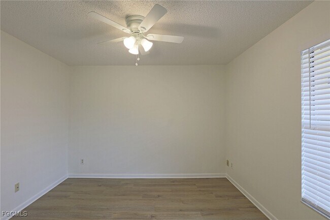 Building Photo - 6120 Whiskey Creek Dr