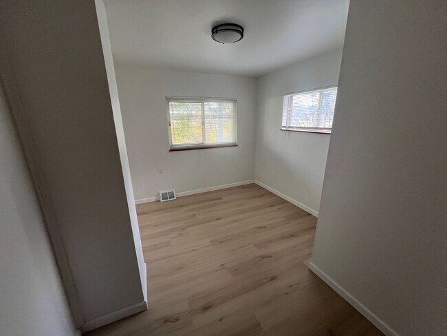 Building Photo - Cozy Home - Lawrenceville