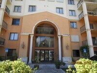 Building Photo - 9340 Fontainebleau Blvd