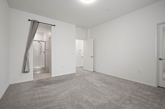 Building Photo - 5495 Seacliff Pl