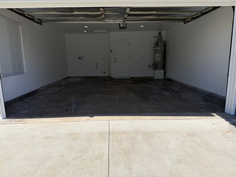 Building Photo - 4145 E Orangeburg Ave