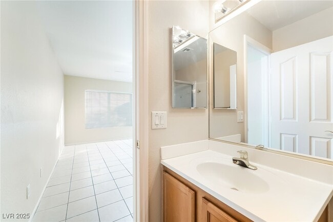 Building Photo - 435 Coral Sea St