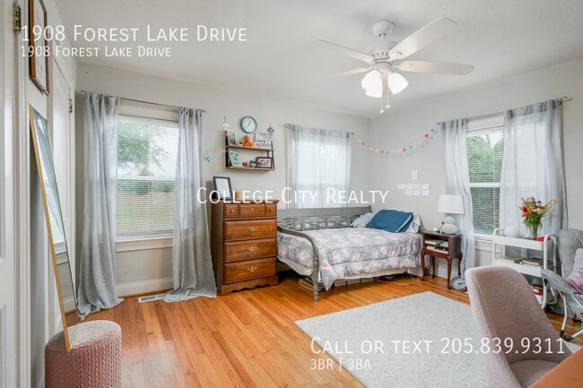 Building Photo - 1908 Forest Lake Dr