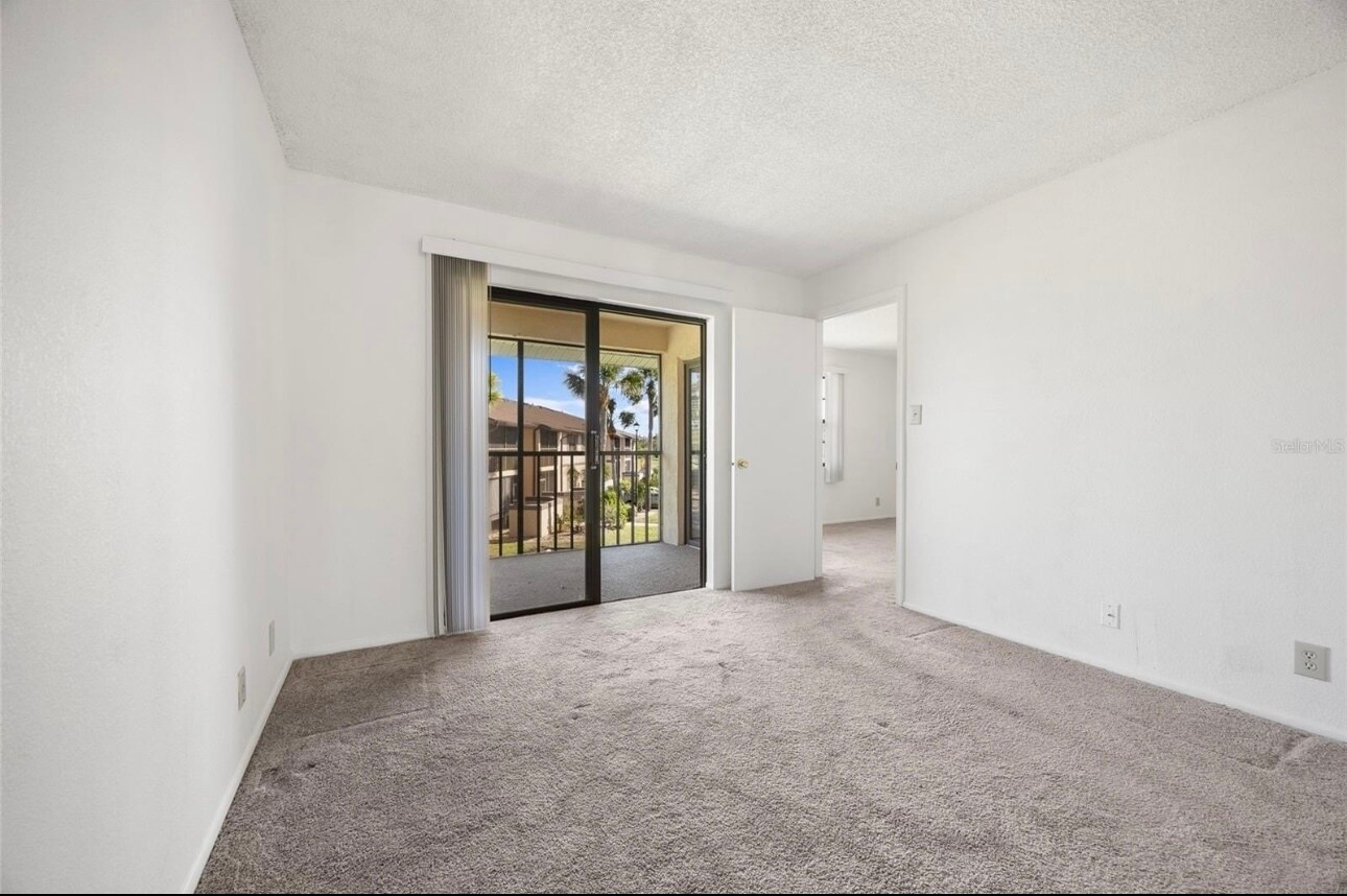 Building Photo - 19505 Quesada Ave
