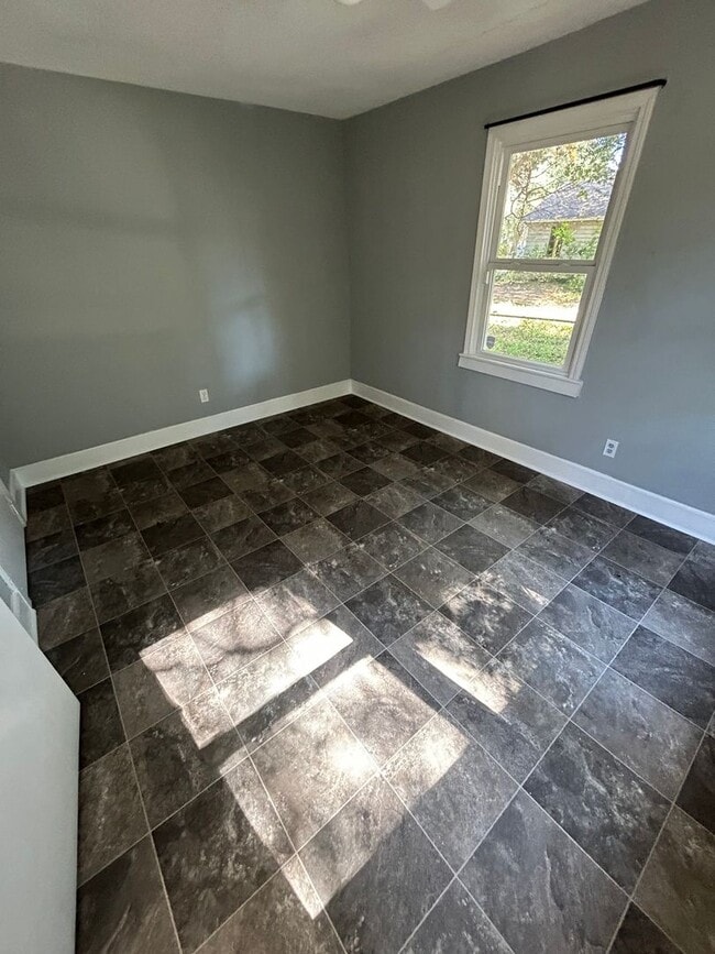 Building Photo - Coming Soon!