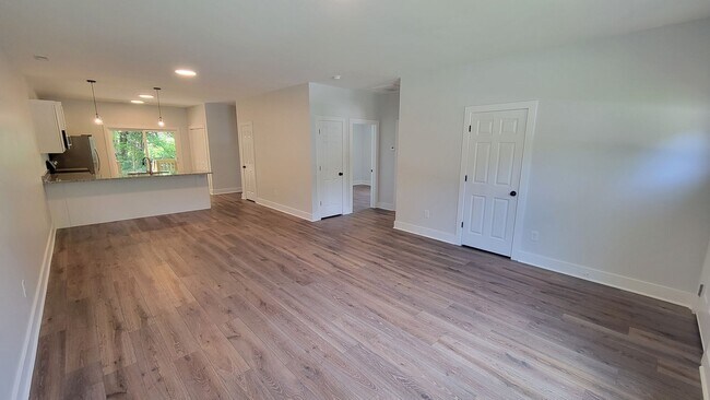 Building Photo - AUGUST RENT SPECIAL!  Brand New 3 Bed, 2 Bath Duplex Available Near Downtown Greenville