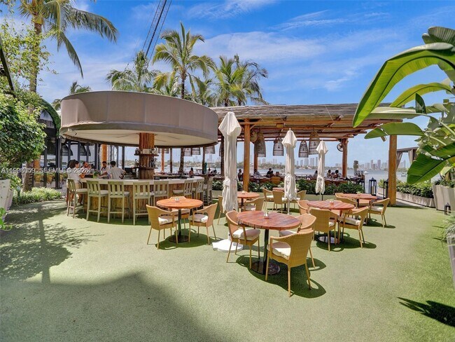 Building Photo - 1100 West Ave