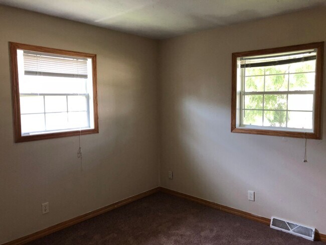 Building Photo - Cozy 3 Bedroom Home with Garage in Colona