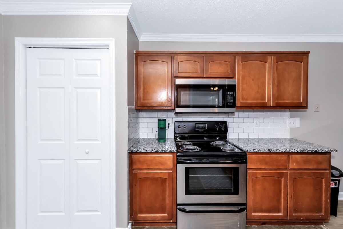 Building Photo - 275 Postwood Ct