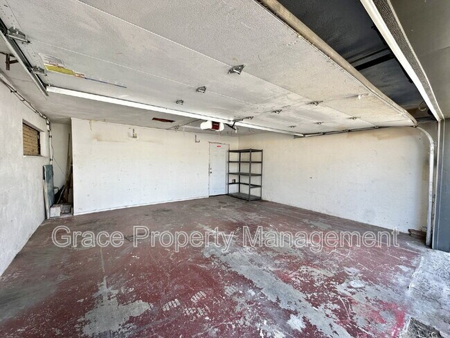Building Photo - 1570 Tamarac St