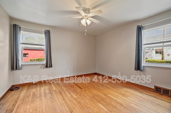 Building Photo - 1441 Lincoln Way