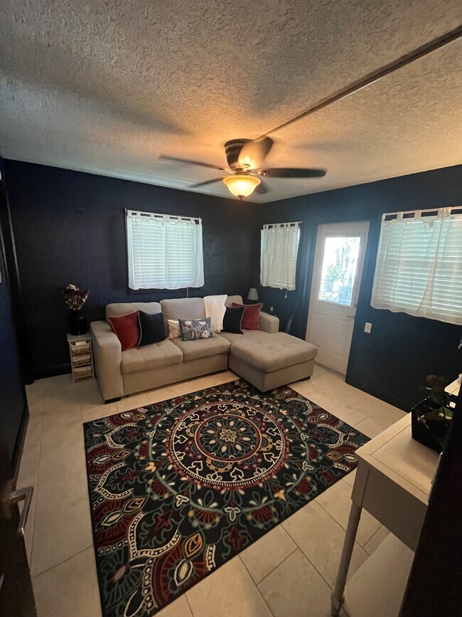 Building Photo - 1270 Riverbreeze Blvd