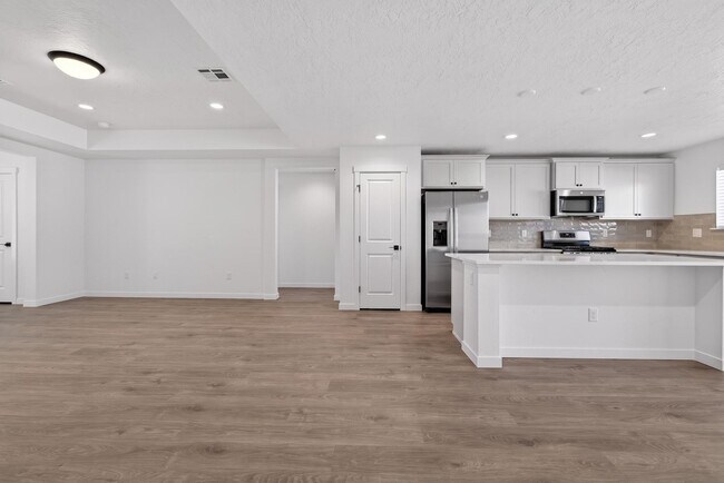 Building Photo - Brand New 3BR/2BA Single-Level Home - Community Pool, Park & Easy I-84 Access