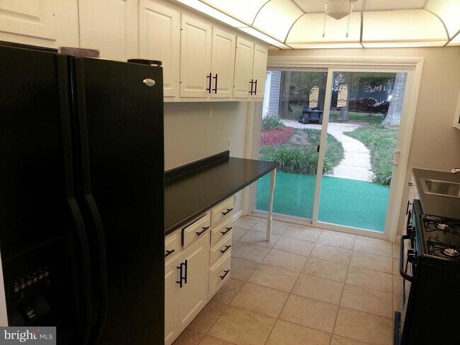 Building Photo - 326 Garner Ave