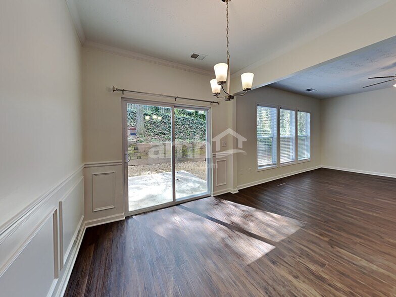 Building Photo - 4294 Windale Dr NW