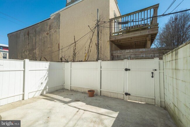 Building Photo - 1131 S 23rd St