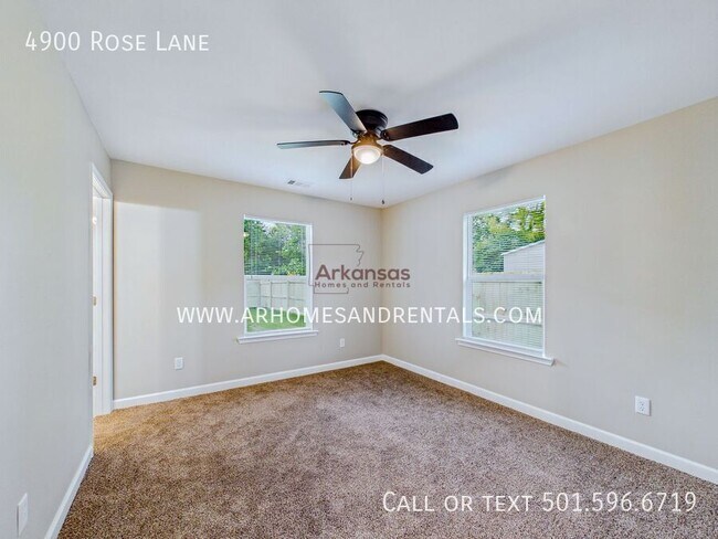 Building Photo - 4900 Rose Ln
