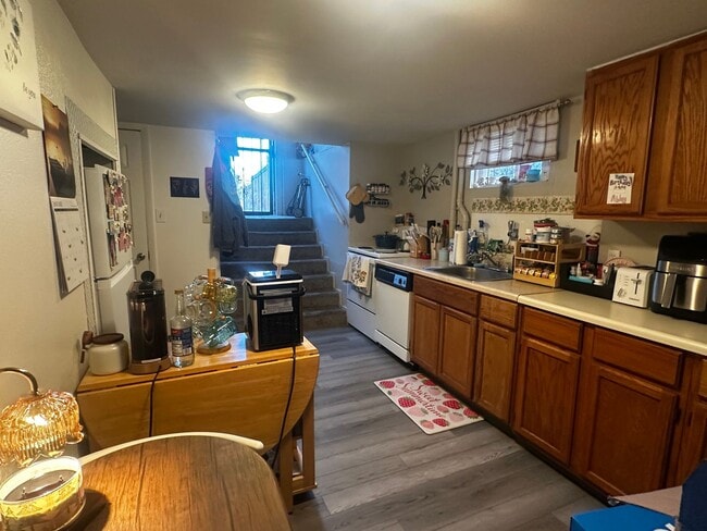 Building Photo - 2118 7th Ave