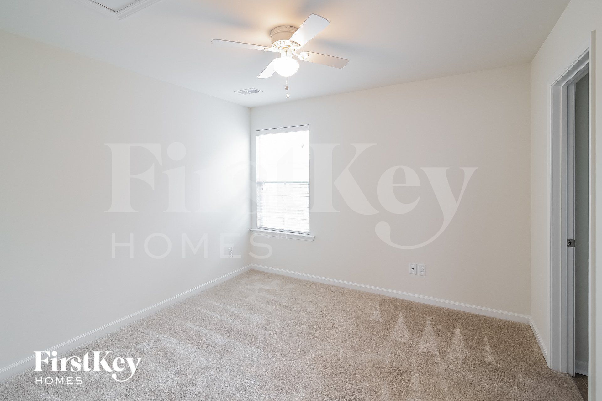 Building Photo - 152 Oyama Rd