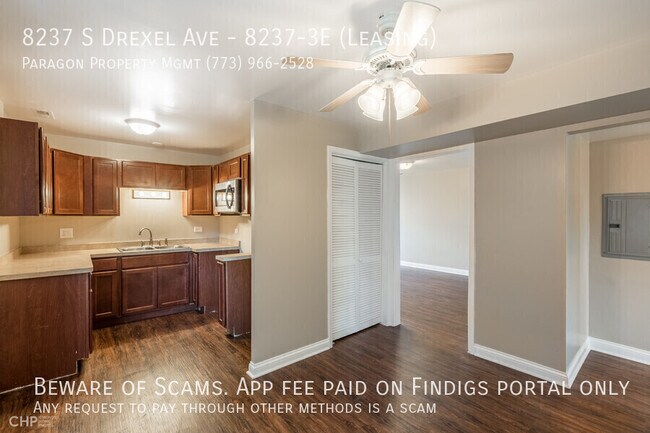 Building Photo - 8237 S Drexel Ave
